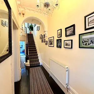 Gasthof The Hedley Townhouse